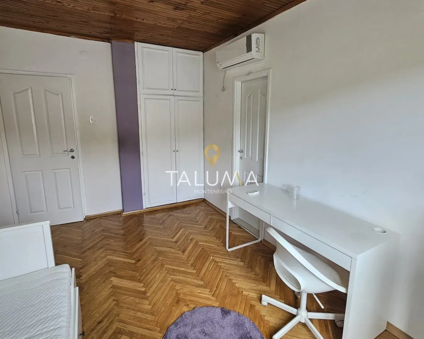 Rent, house, 250m², Zagorič, Podgorica