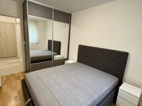 Rent, one bedroom apartment, 45m², Pobrežje, Podgorica - image 8