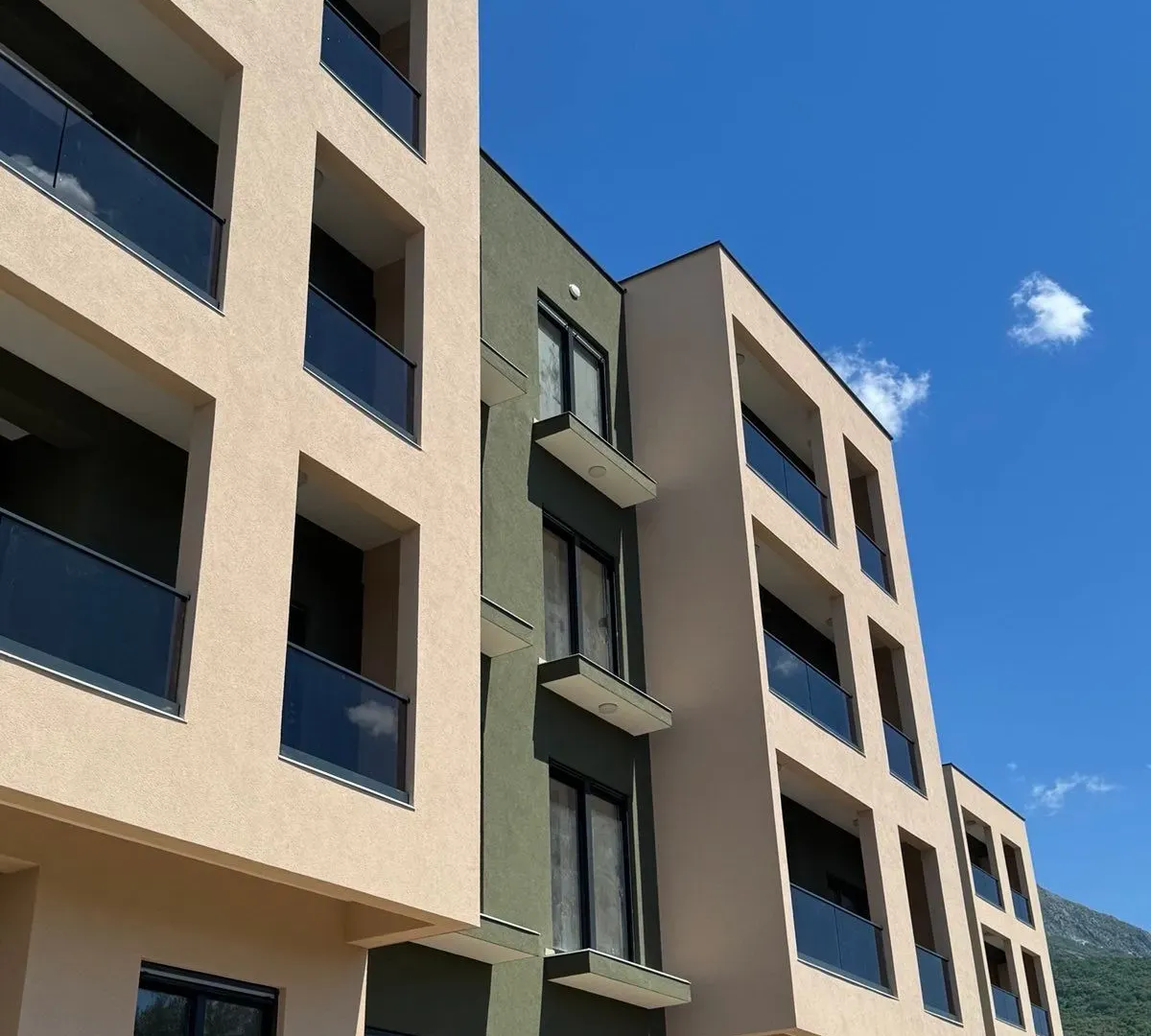 Sale, two bedroom apartment, 60m², Stari Bar, Bar