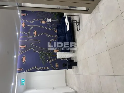 Izdavanje, trosoban stan, 86m², Savski Venac, Beograd - image 19