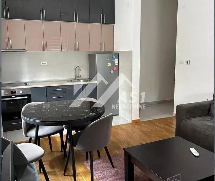 Izdavanje, dvosoban stan, 48m², Rotkvarija, Novi Sad Sve Podlokacije