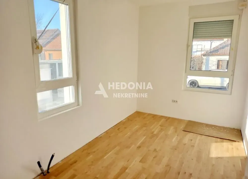 Prodaja, trosoban stan, 63m², Zemun Sve Podlokacije, Beograd