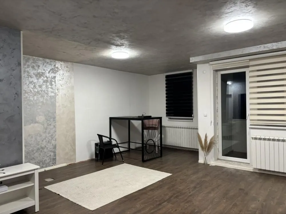 Rent, four bedroom apartment, 80m², Bulbulder, Zvezdara Sve Podlokacije