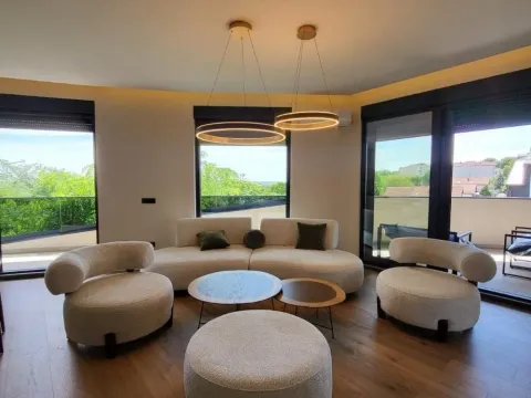 Izdavanje, trosoban stan, 82m², Olimp, Zvezdara Sve Podlokacije - image 17