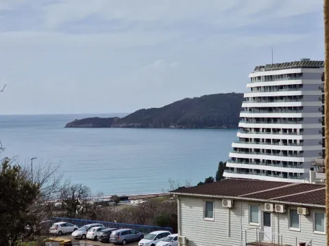 Izdavanje, jednosoban stan, 46m², Bečići, Budva - image 2