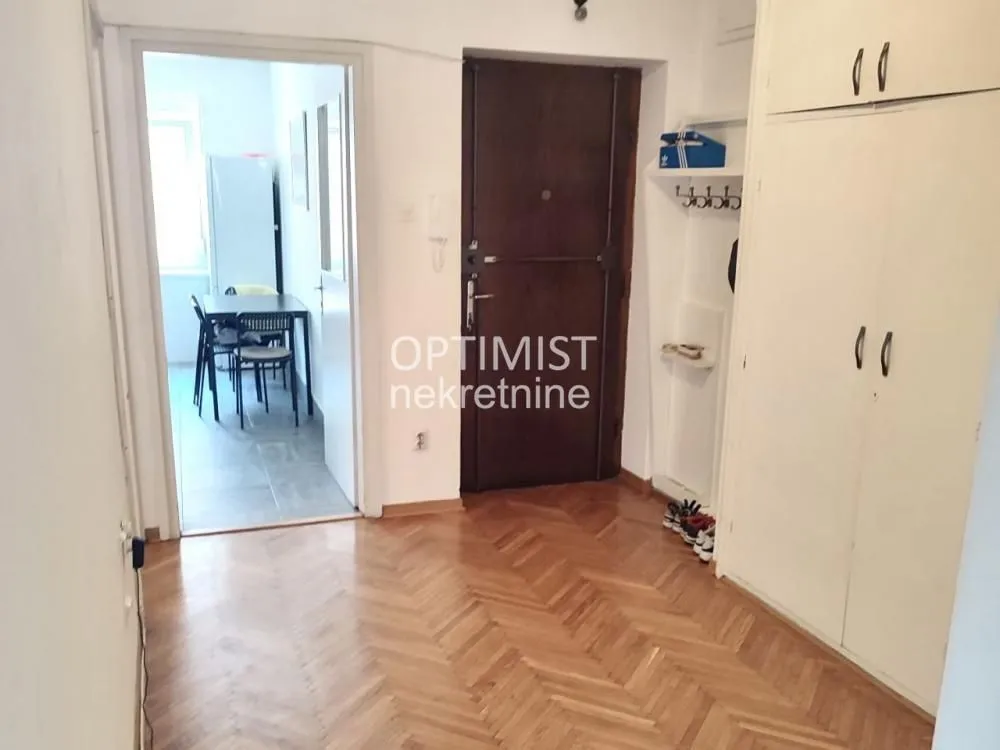 Izdavanje, dvosoban stan, 57m², Stari Grad, Beograd