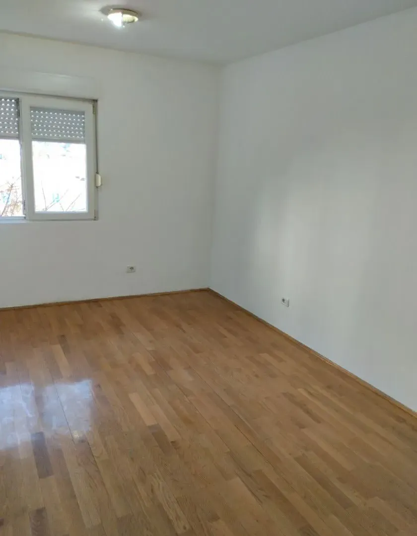 Prodaja, jednosoban stan, 45m², Stari Aerodrom, Podgorica