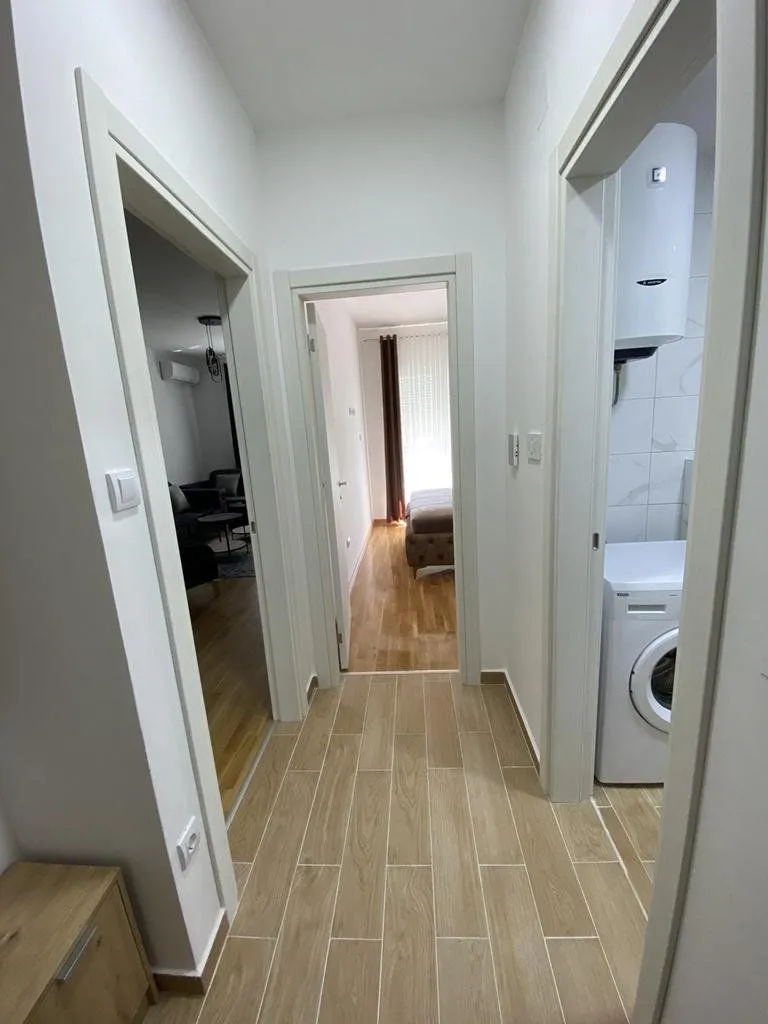 Rent, one bedroom apartment, 45m², Stari Aerodrom, Podgorica