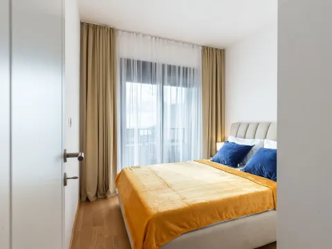 Rent, one bedroom apartment, 42m², Bečići, Budva - image 9