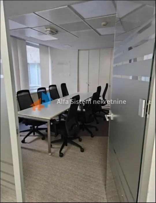 Rent, office space, 300m², Stari Grad, Beograd