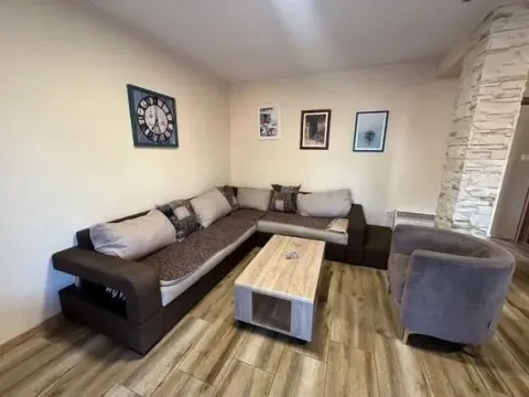 Rent, house, 70m², Tološi, Podgorica - image 2