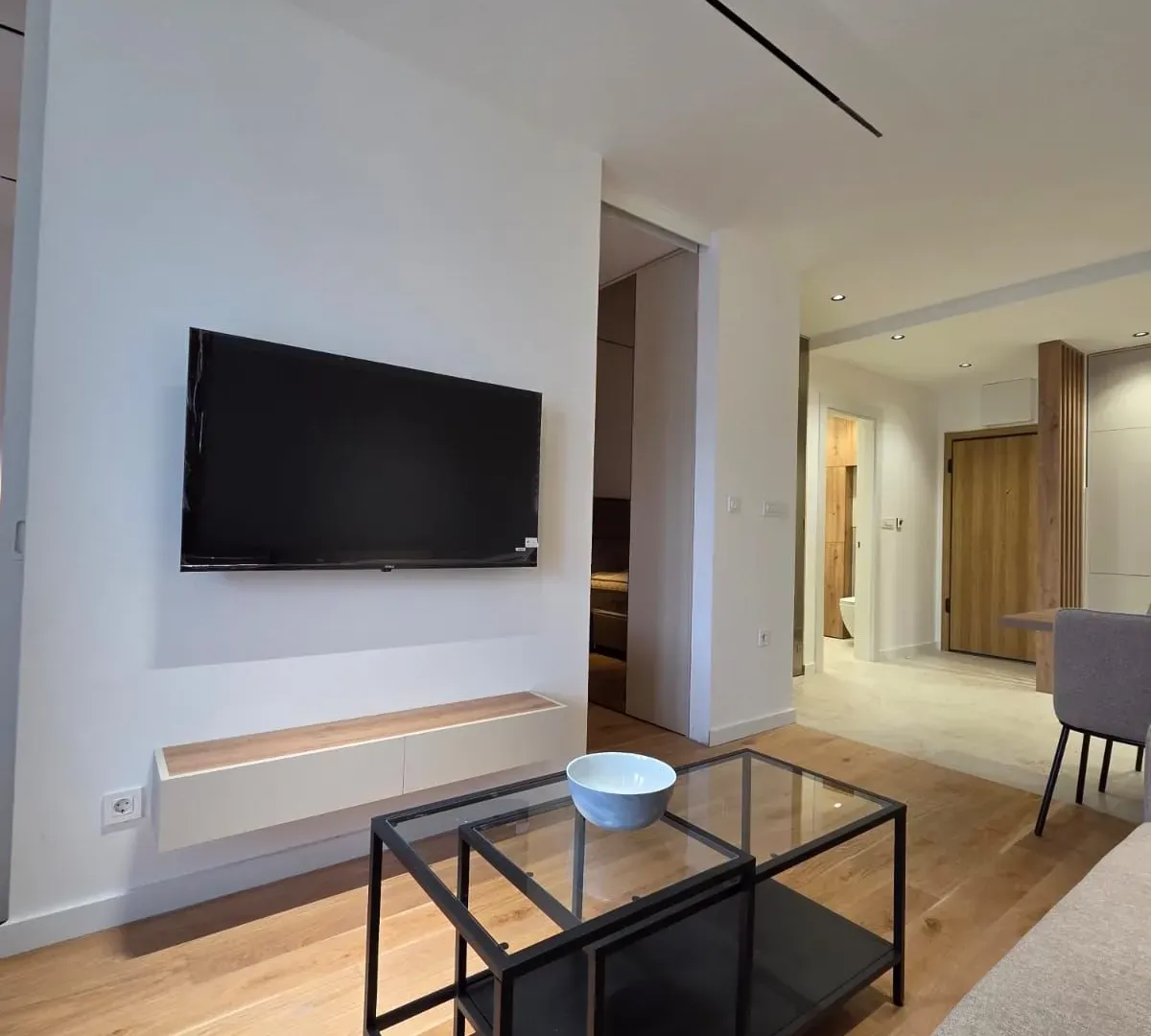 Izdavanje, jednosoban stan, 51m², City Kvart, Podgorica