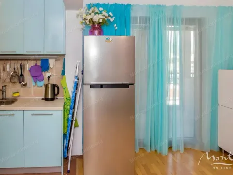 Sale, one bedroom apartment, 65m², Petrovac, Budva - image 3