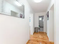 Izdavanje, dvosoban stan, 70m², Dumidran, Tivat - image 2