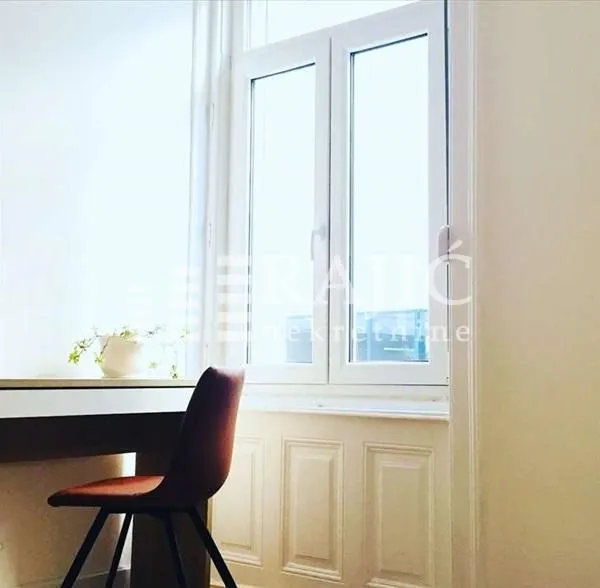 Izdavanje, dvosoban stan, 50m², Stari Grad, Beograd
