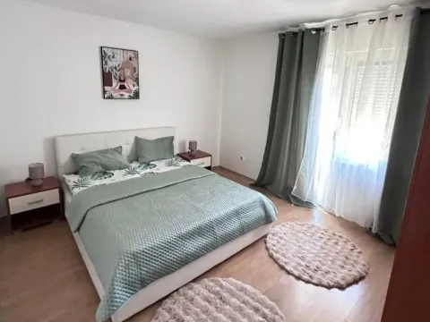Rent, two bedroom apartment, 100m², Tološi, Podgorica - image 6