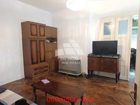 Rent, two bedroom apartment, 80m², Vračar Sve Podlokacije, Beograd - image 9