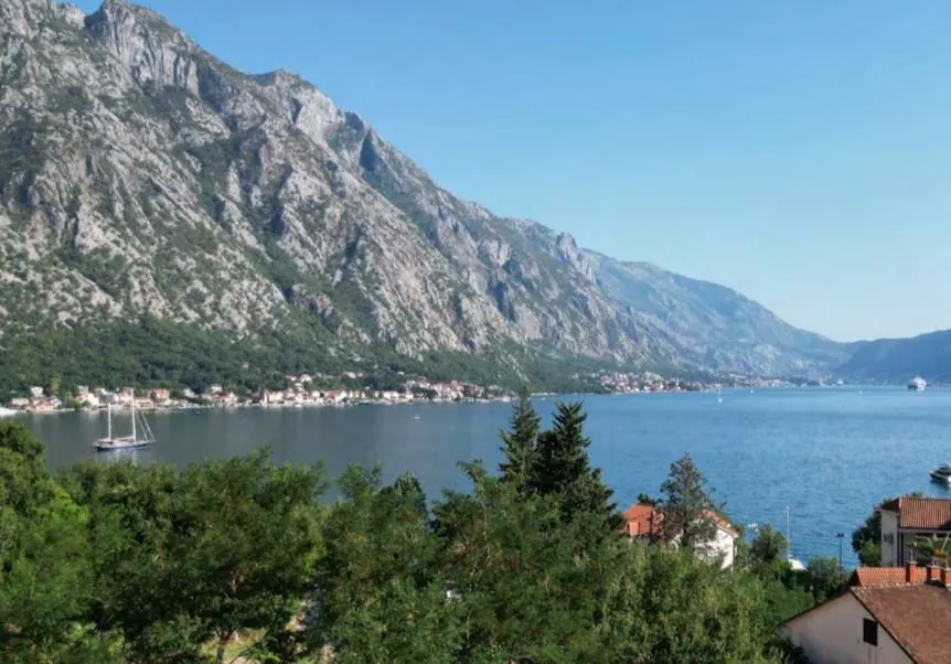 Prodaja, jednosoban stan, 41m², Orahovac, Kotor