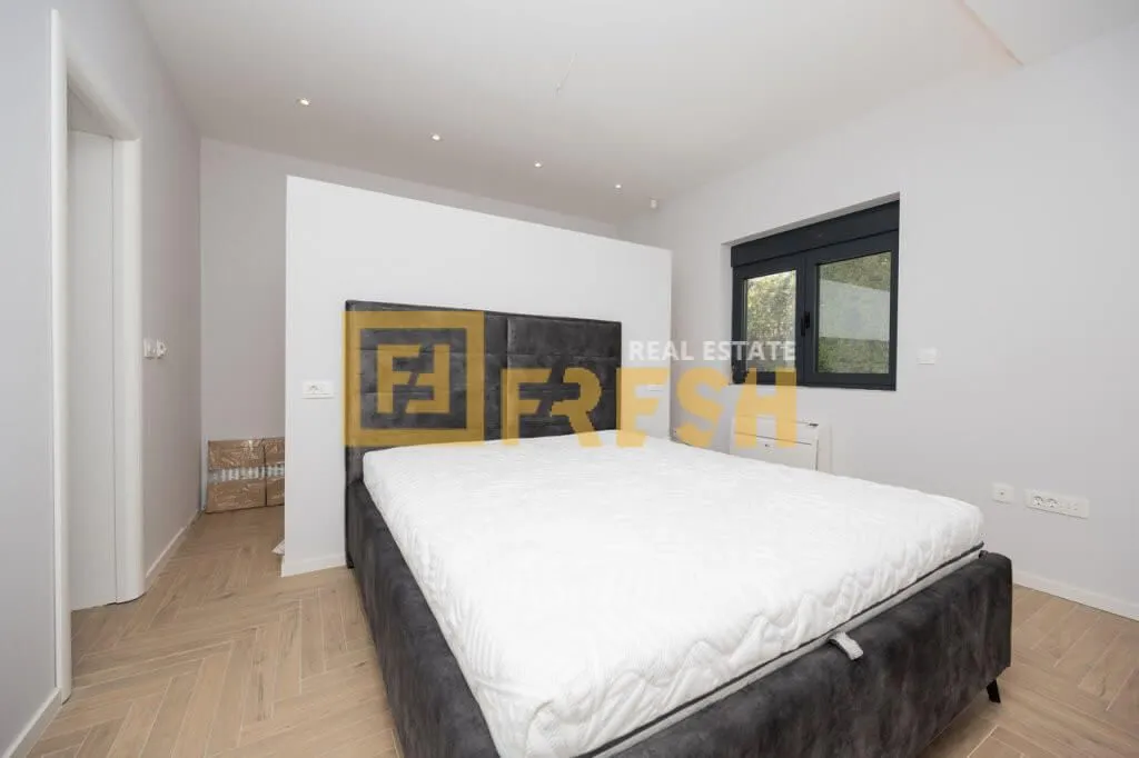 Rent, house, 214m², Stara Varoš, Podgorica