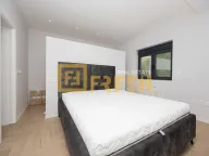 Izdavanje, kuća, 214m², Stara Varoš, Podgorica - image 9