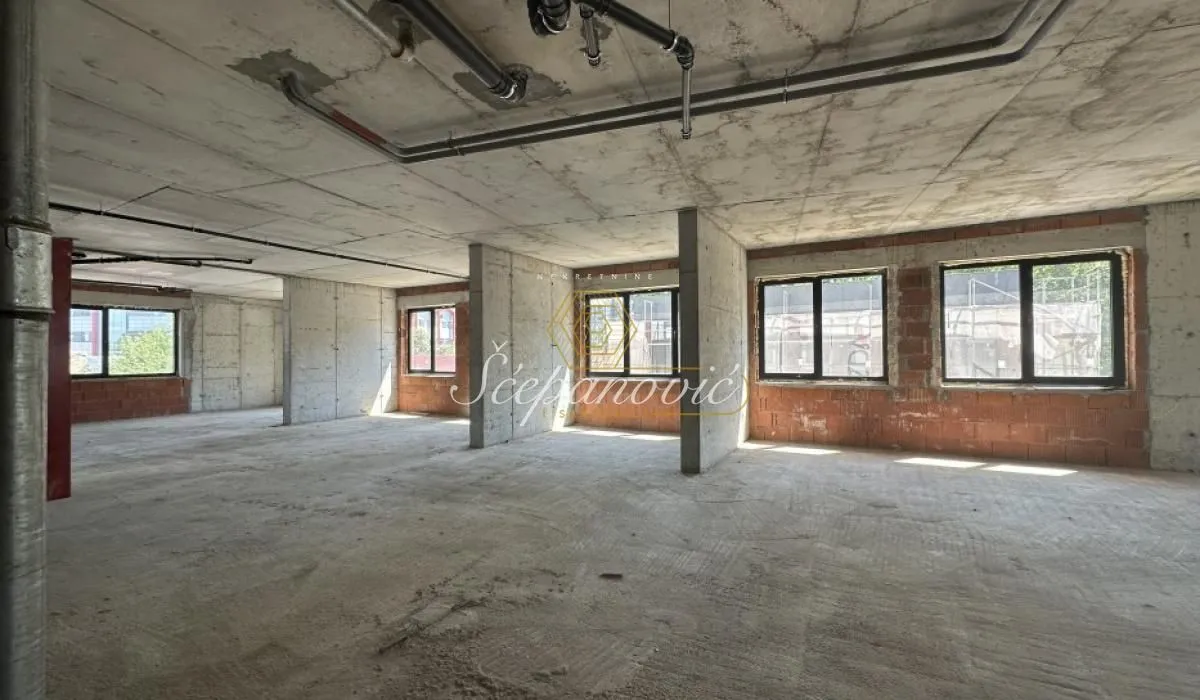 Sale, office space, 370m², Sajam, Novi Sad Sve Podlokacije