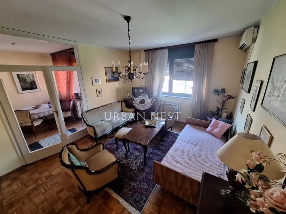 Izdavanje, jednosoban stan, 50m², Stari Grad, Beograd