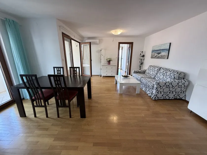 Sale, two bedroom apartment, 69m², Petrovac, Budva