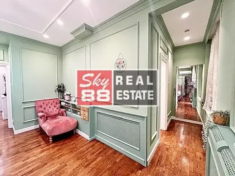 Sale, house, 600m², Savski Venac, Beograd - image 2