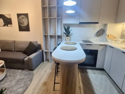 Prodaja, stan, 25m², Tivat, Crna Gora - image 4