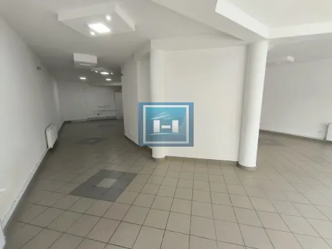 Izdavanje, poslovni prostor, 130m², Centar, Ćuprija - image 2