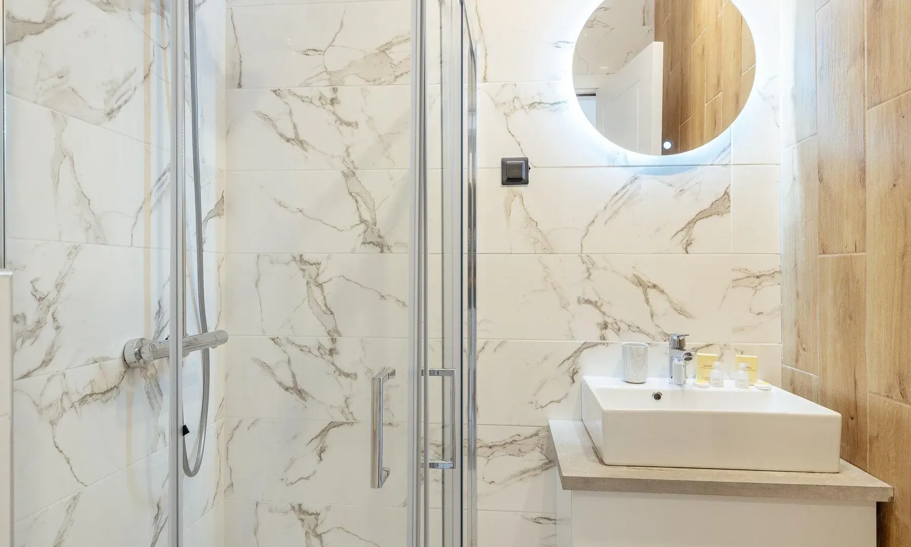 Prodaja, ugostiteljski objekat, 1000m², Kumbor, Herceg Novi
