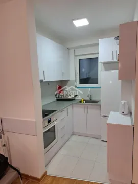 Izdavanje, dvosoban stan, 45m², Ledine, Beograd - image 5