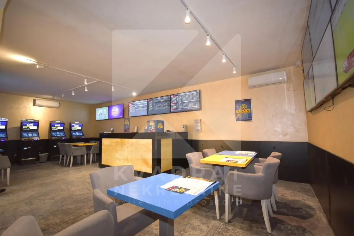 Rent, office space, 80m², Zlatica, Podgorica