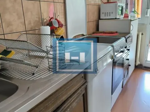 Prodaja, četvorosoban stan, 95m², Centar, Ćuprija - image 7