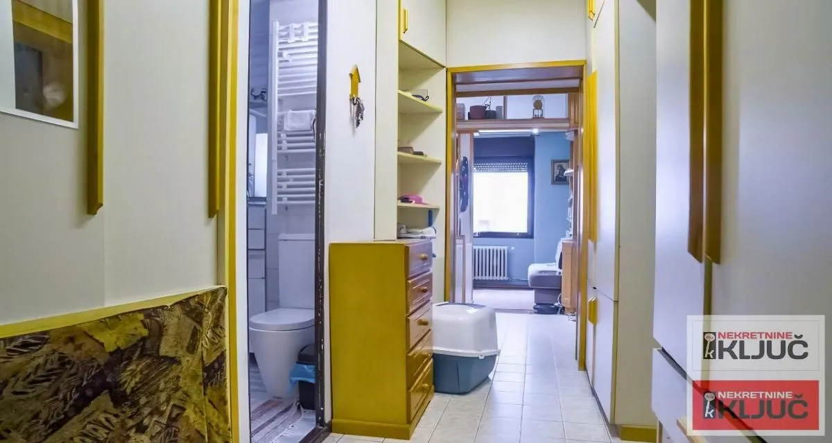 Prodaja, trosoban stan, 65m², Bulevar Oslobodjenja, Novi Sad Sve Podlokacije