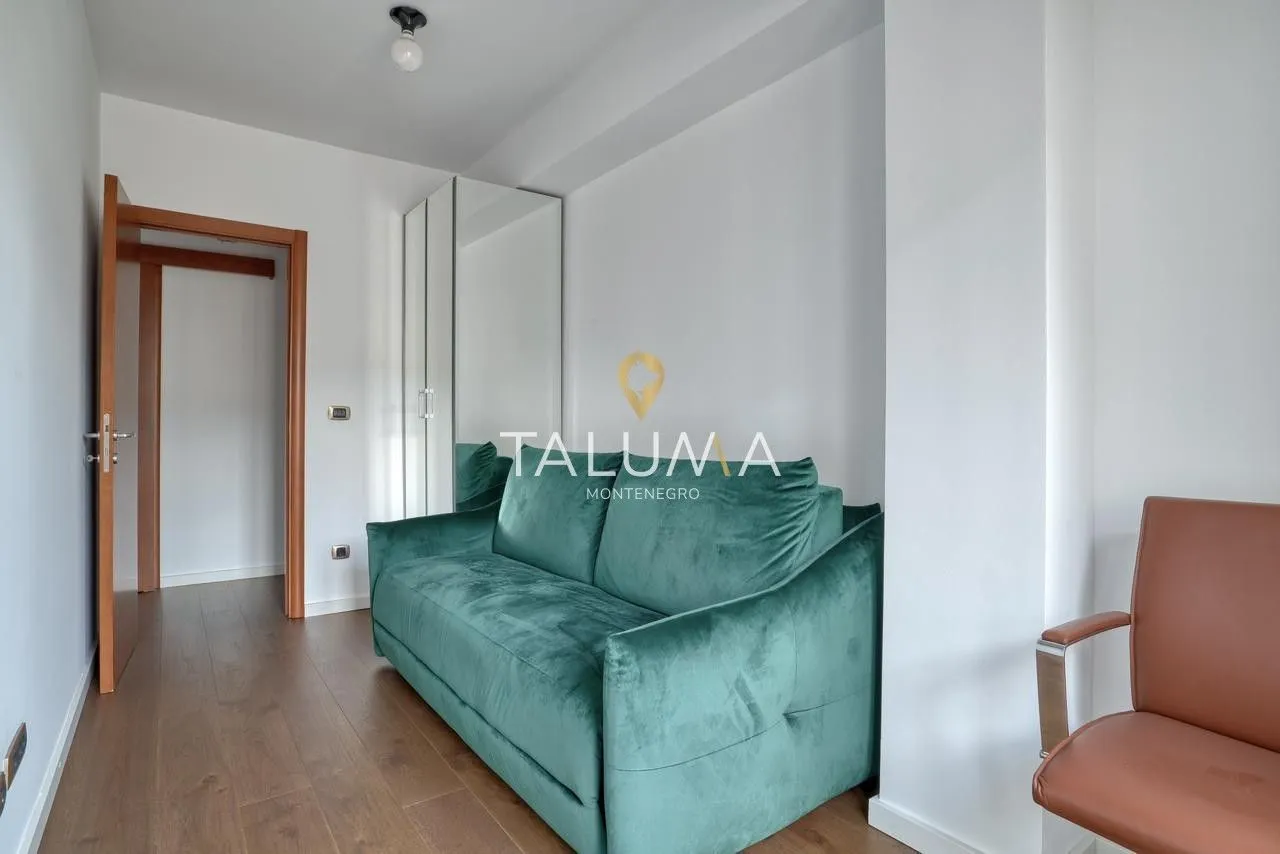 Rent, two bedroom apartment, 90m², Centar, Podgorica