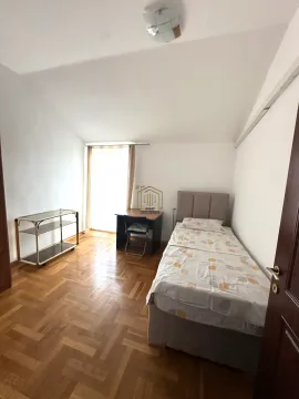 Izdavanje, četvorosoban stan, 150m², Stari Aerodrom, Podgorica - image 9