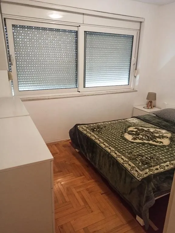 Izdavanje, dvosoban stan, 75m², Preko Morače, Podgorica