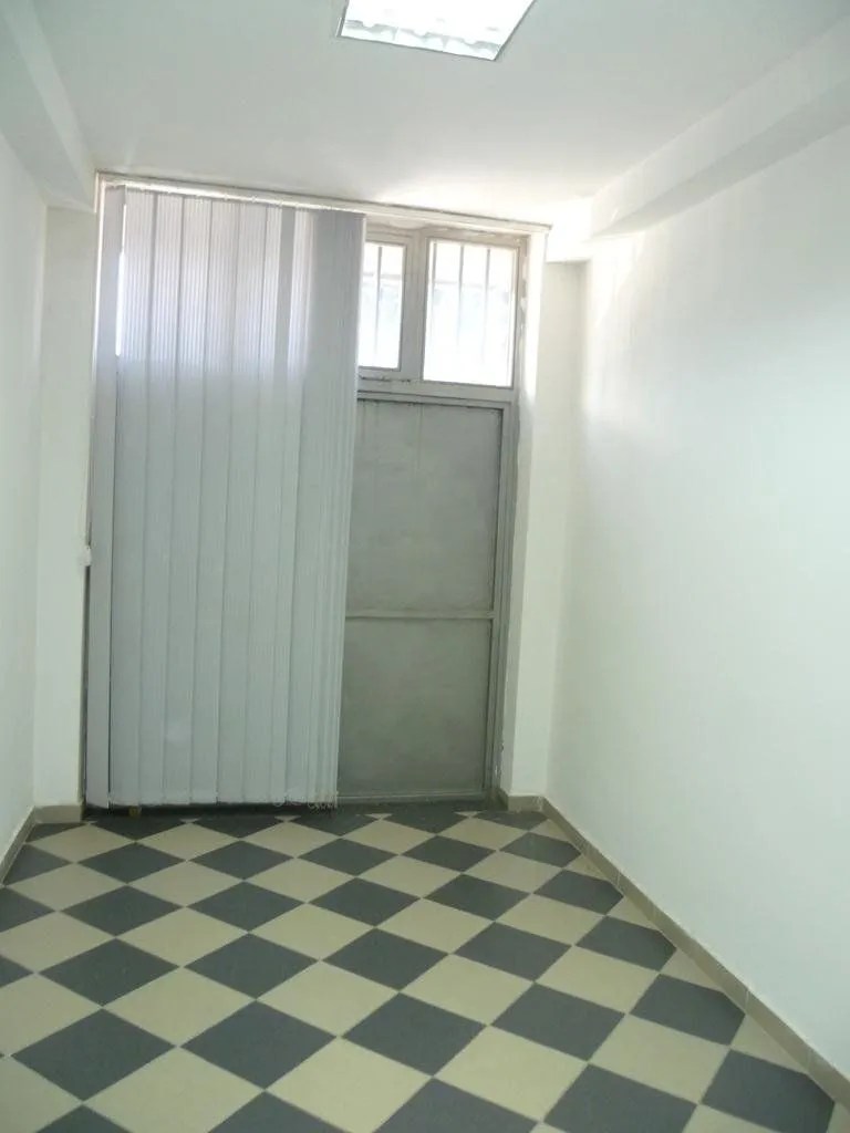 Rent, office space, 35m², Pobrežje, Podgorica
