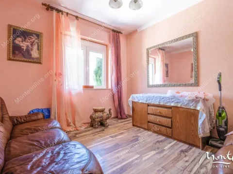 Prodaja, kuća, 172m², Muo, Kotor - image 11