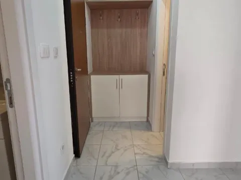 Sale, two bedroom apartment, 70m², 1 maj, Podgorica - image 5