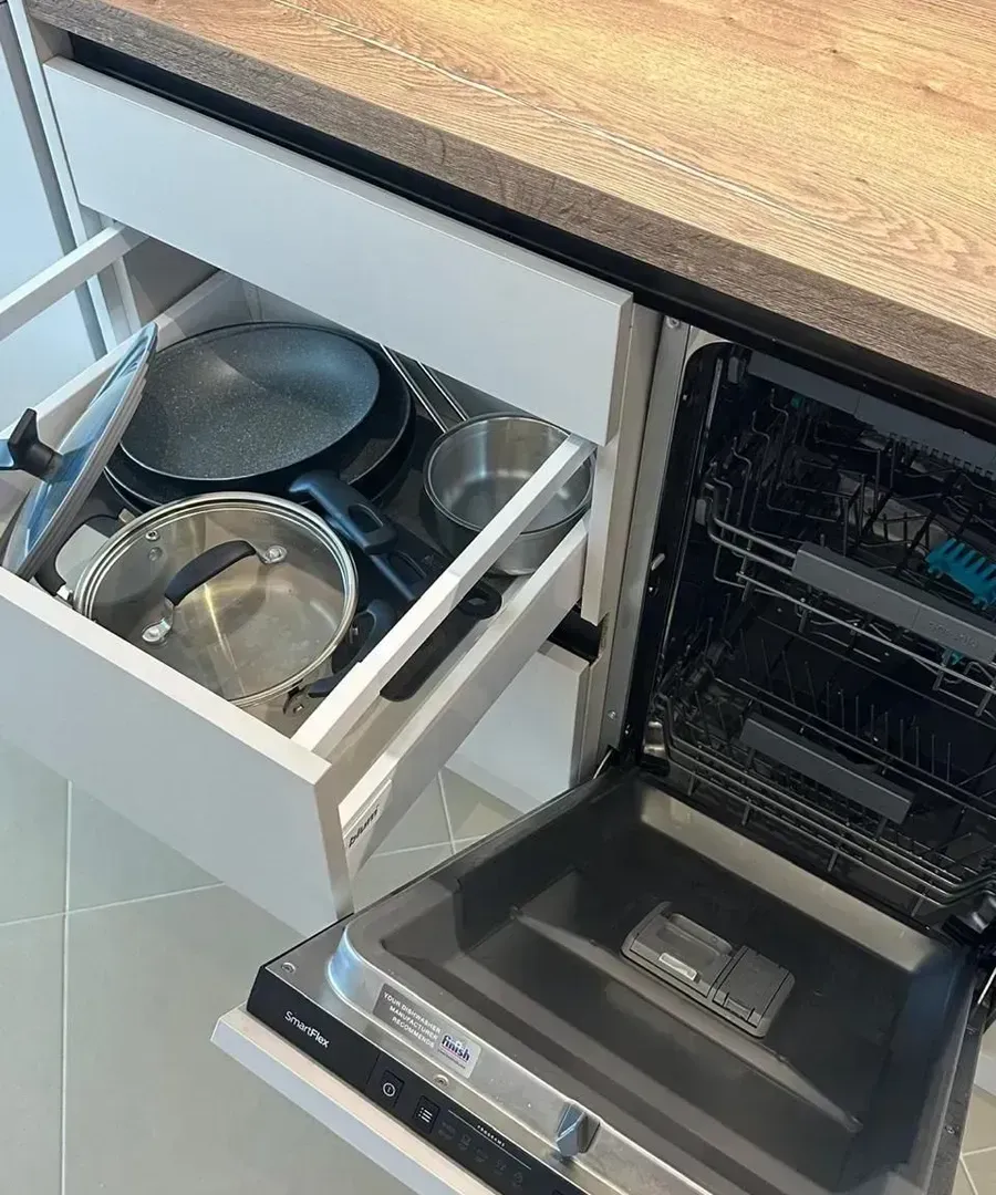 Sale, one bedroom apartment, 53m², Dobrota, Kotor