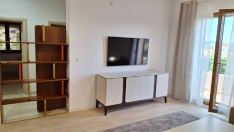 Prodaja, trosoban stan, 220m², Tivat, Crna Gora - image 2