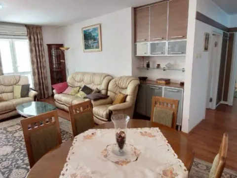 Prodaja, četvorosoban stan, 100m², Adok, Budva - image 2