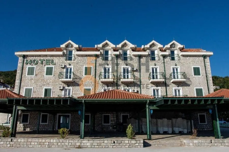 Sale, office space, 800m², Herceg Novi, Crna Gora