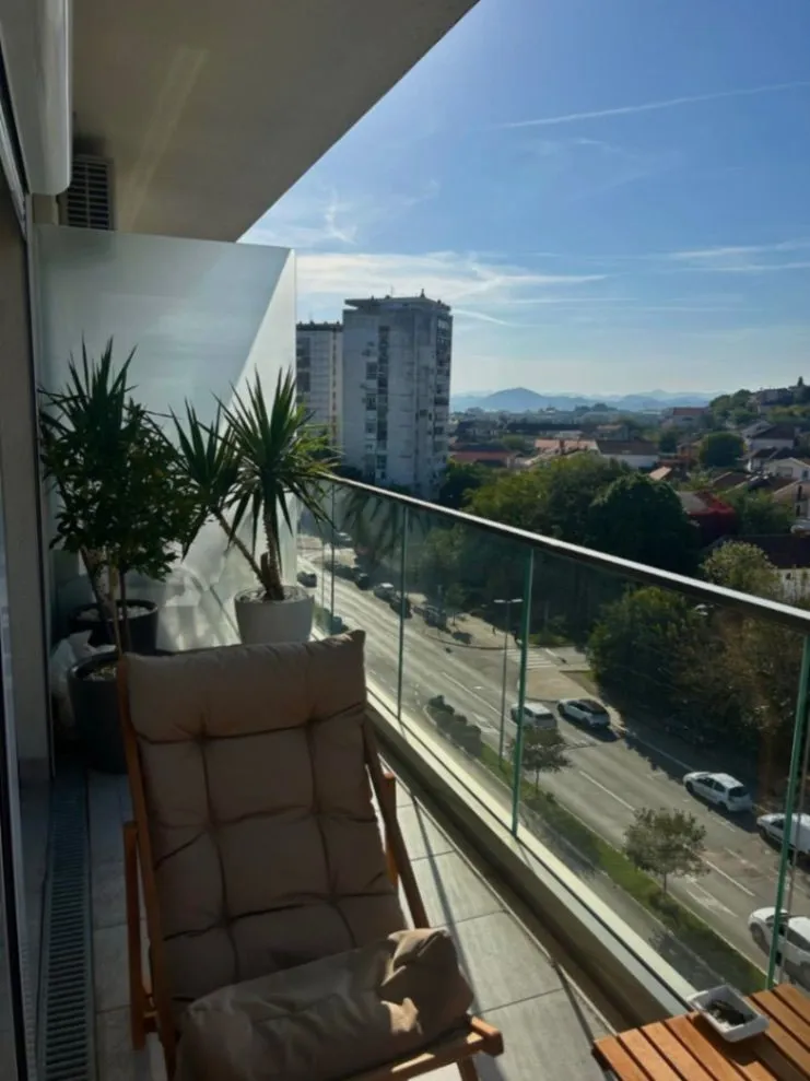 Prodaja, dvosoban stan, 94m², Vezirov Most, Podgorica