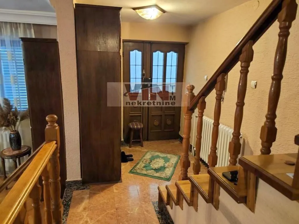 Prodaja, kuća, 415m², Sremska Mitrovica, Srbija