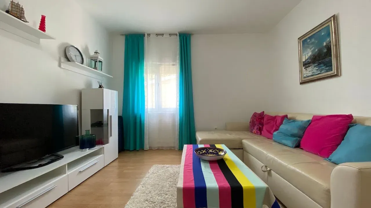 Prodaja, dvosoban stan, 59m², Sveti Stefan, Budva