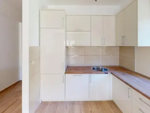 Prodaja, dvosoban stan, 68m², Tivat, Crna Gora - image 3