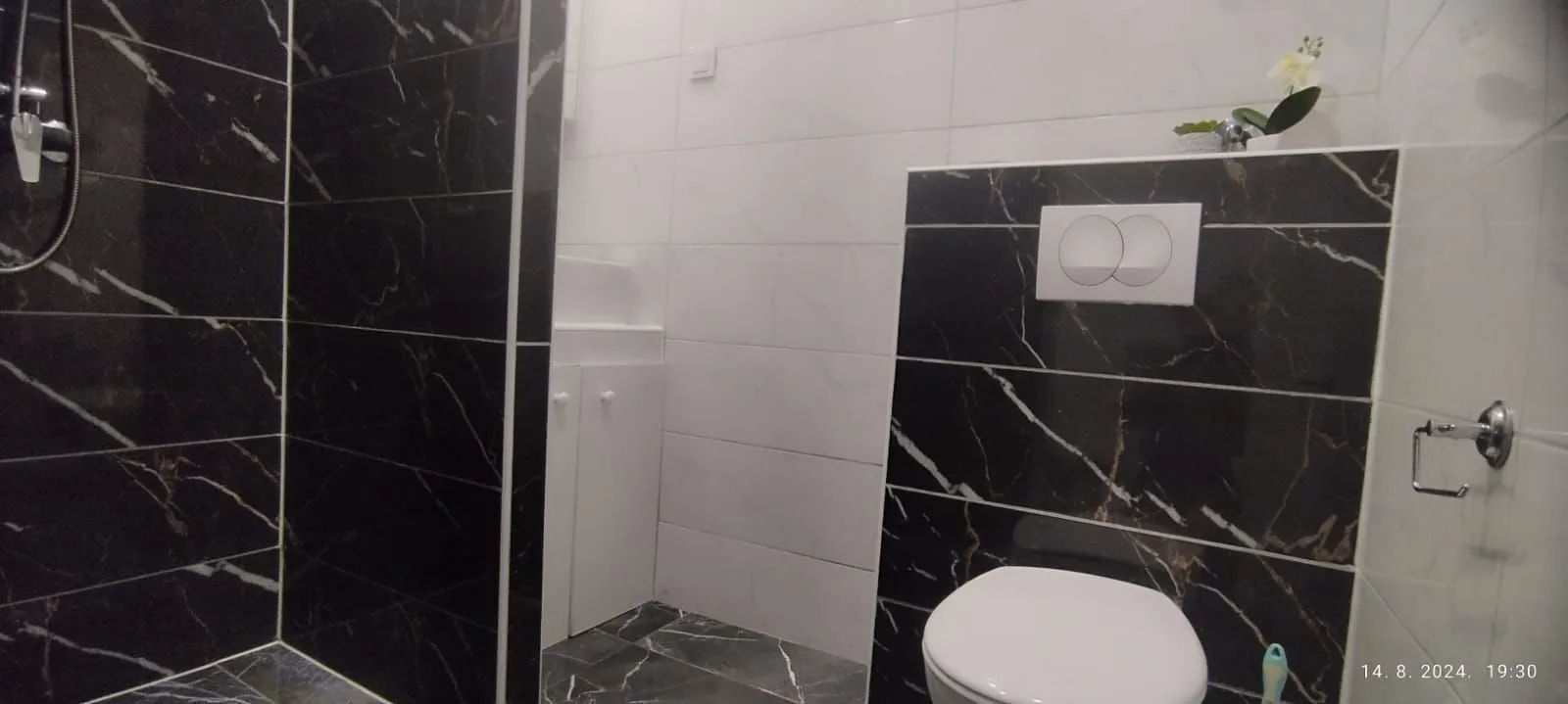 Izdavanje, garsonjera, 30m², Sveti Stefan, Budva